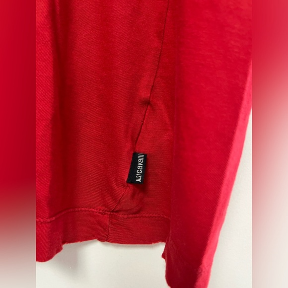 JUST CAVALLI LOVE ME T-SHIRT IN DARK RED - Picture 4 of 9